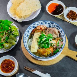 mì quảng thập cẩm